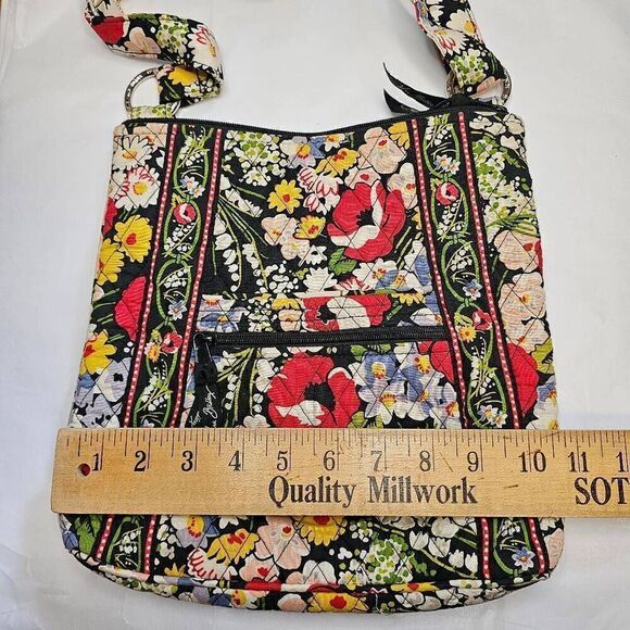 Vera Bradley Poppy Fields Quilted Fabric Crossbody Bag Floral RETIRED - Picture 12 of 12